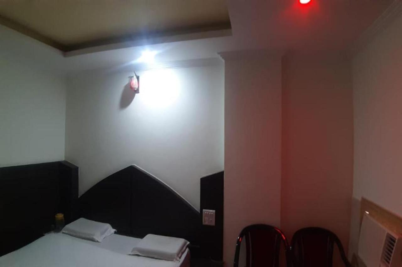Oyo 81211 Hotel Janta Katra (Jammu and Kashmir) Eksteriør bilde