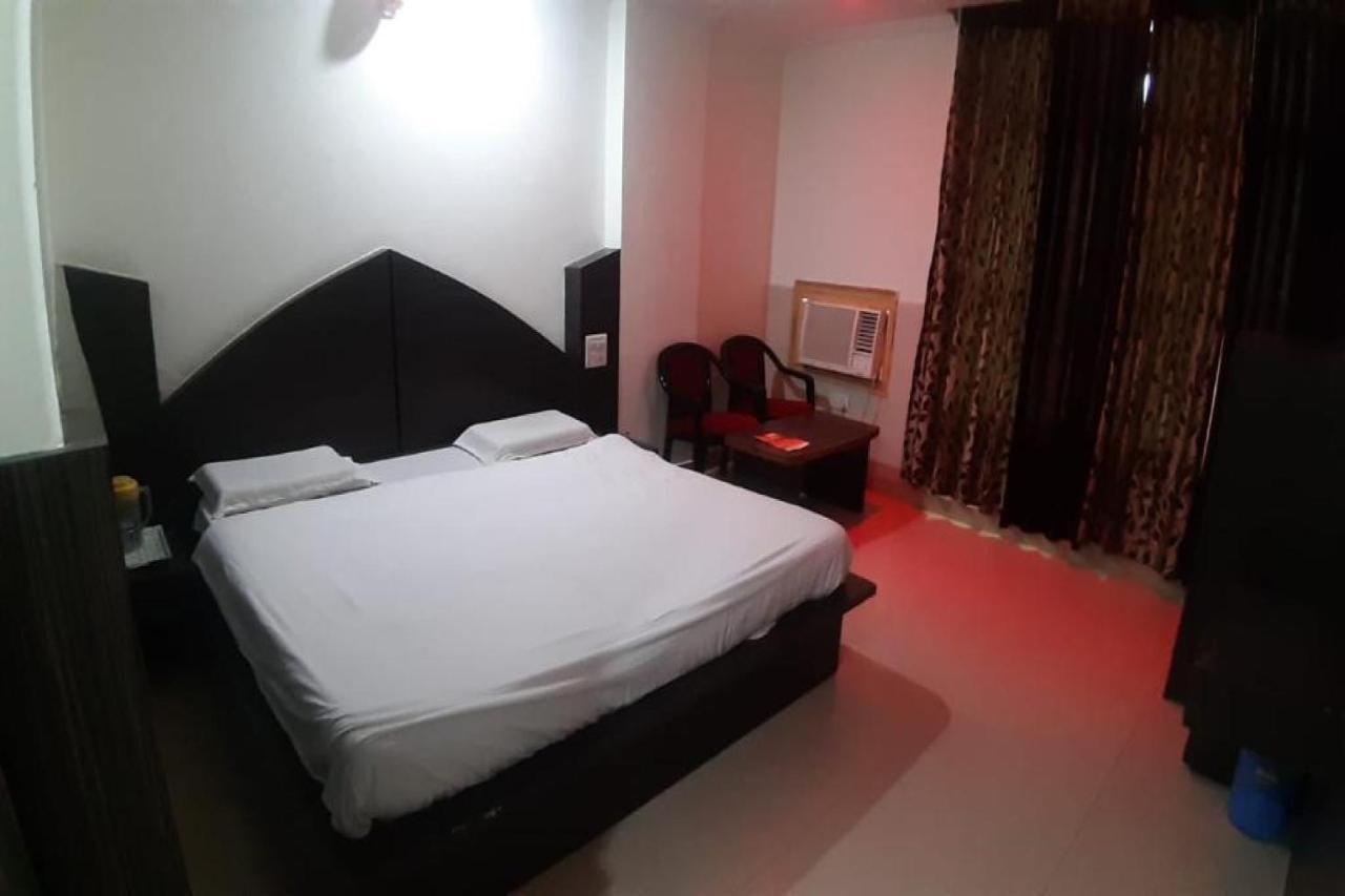 Oyo 81211 Hotel Janta Katra (Jammu and Kashmir) Eksteriør bilde