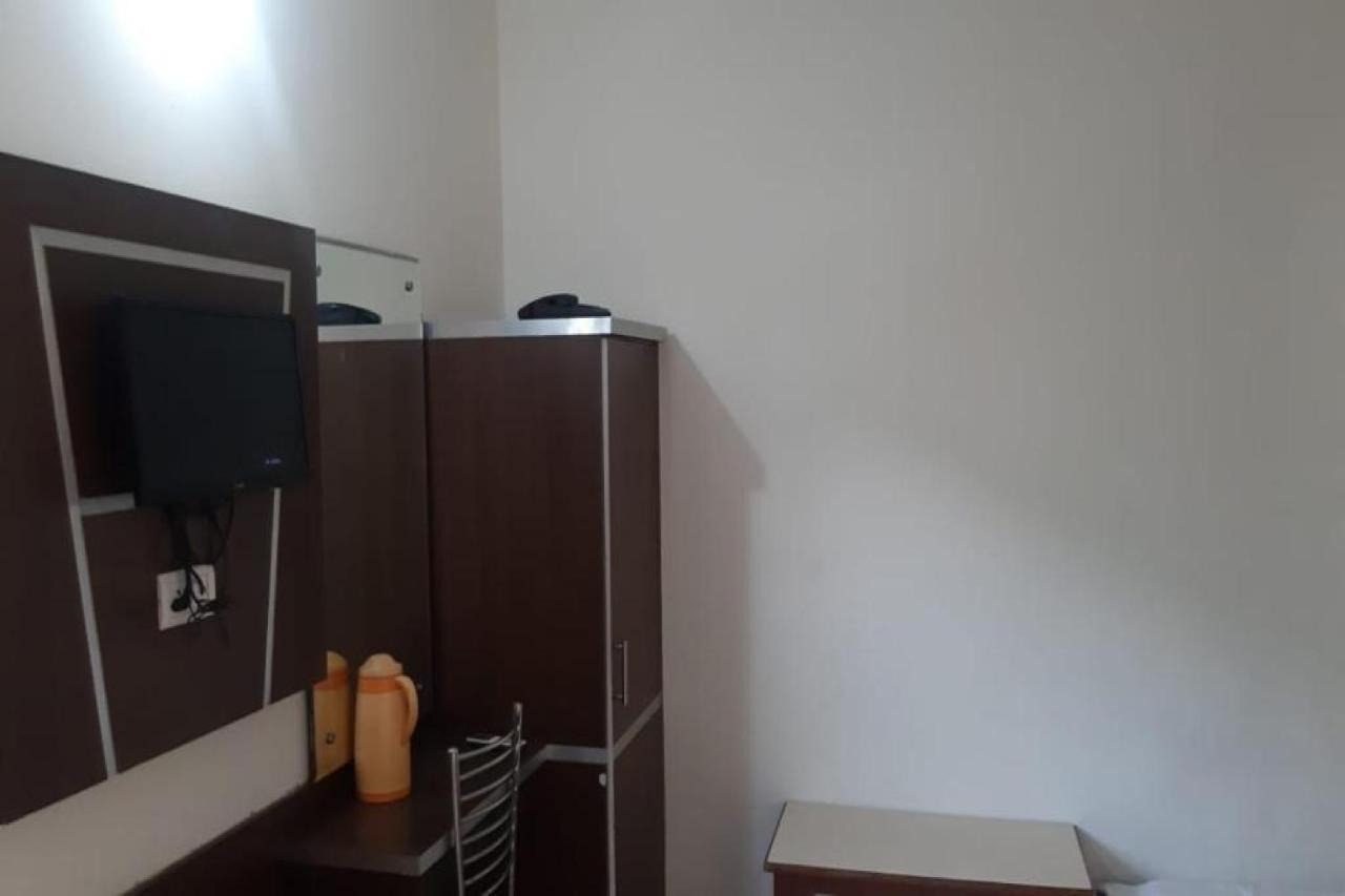 Oyo 81211 Hotel Janta Katra (Jammu and Kashmir) Eksteriør bilde