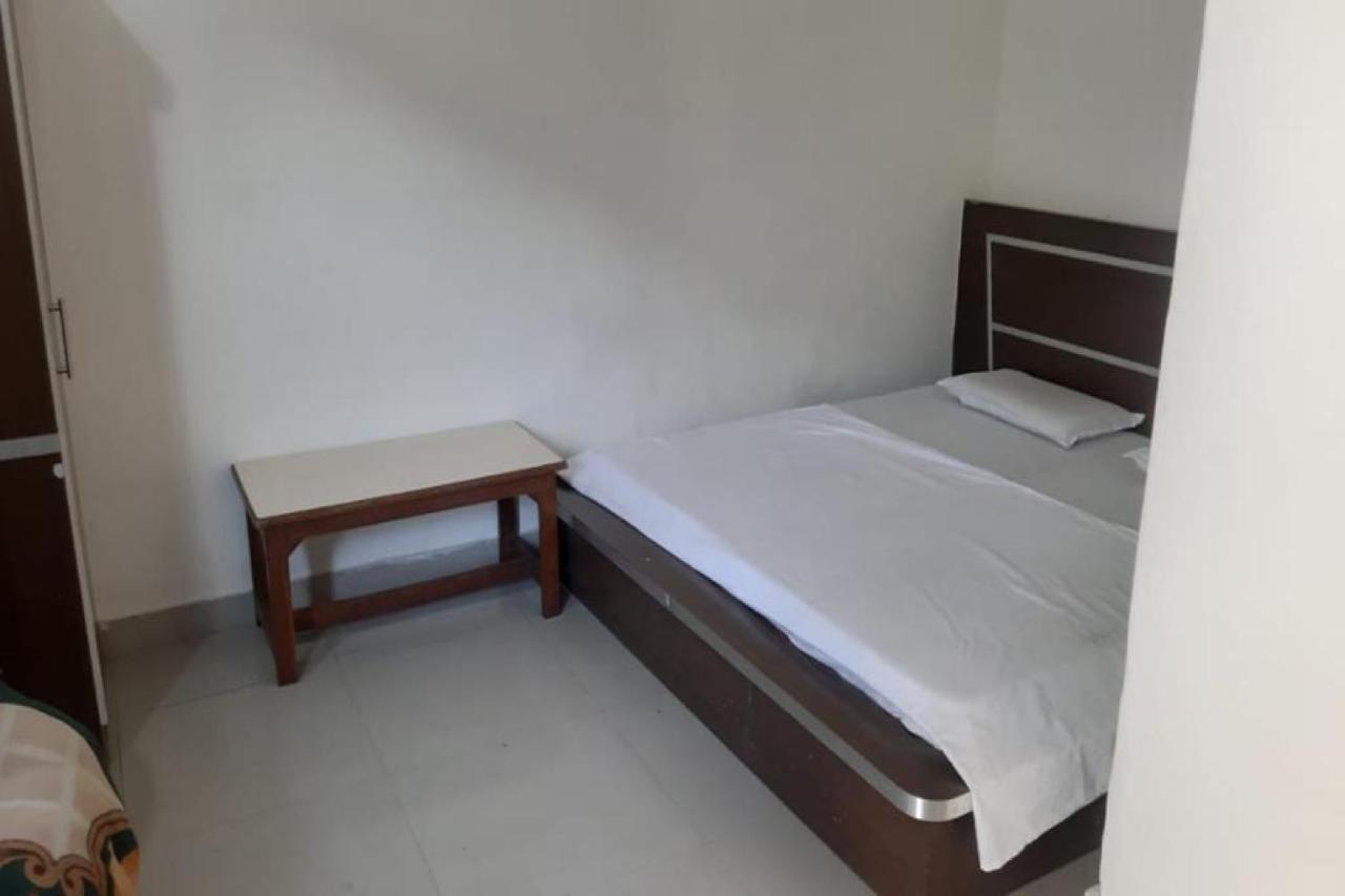 Oyo 81211 Hotel Janta Katra (Jammu and Kashmir) Eksteriør bilde